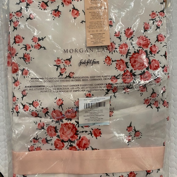 Morgan Taylor Short Robe - Picture 2 of 3